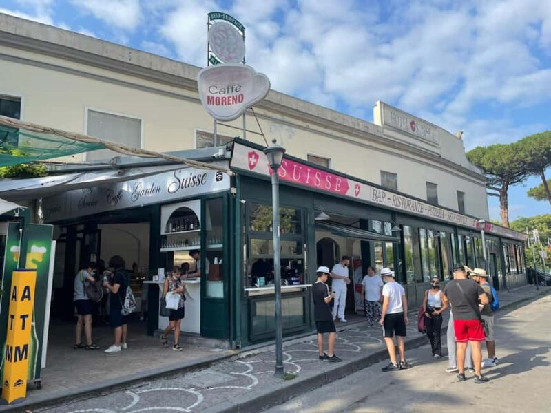 Pompeii: experience with a real archaeologist in a small group - Limitations and Considerations