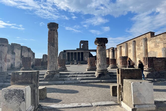 Pompeii Express: 1-Hour Guided Tour - The Forum de Pompeya: Pompeii’s Central Square