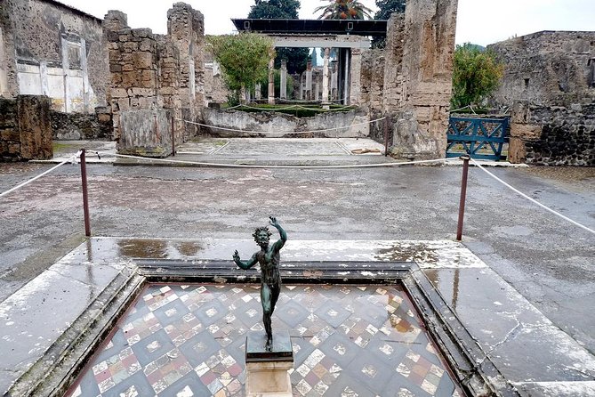 Pompeii Express Guided Tour by Train from Sorrento - The Role of Headsets and Guide Expertise
