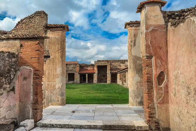 Pompeii guided group tour from Rome - Key Points