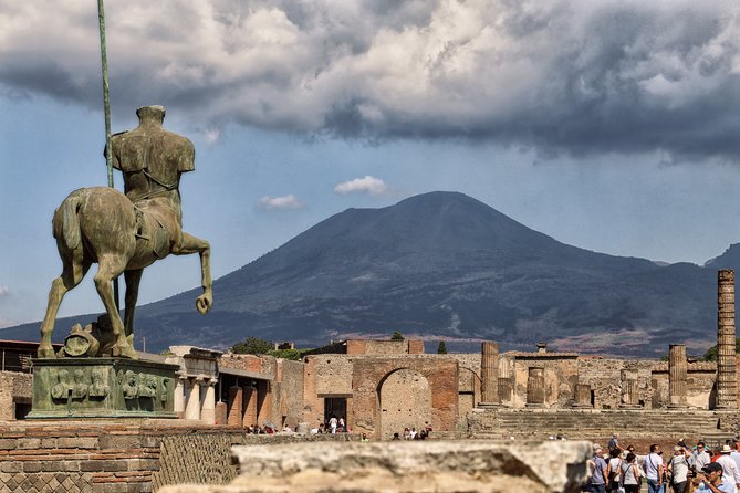 Pompeii Guided Tour From Naples - Timing, Pacing, and Crowd Management