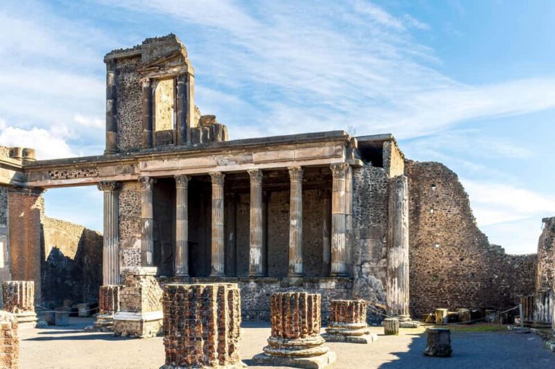 Pompeii: Guided Tour with Skip-the-Line Entry - Discover Pompeii with Expert Guidance and Skip-the-Line Access