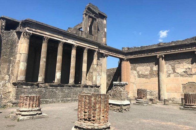 Pompeii & Herculaneum in Private Formula - Starting the Day at Pompeii Archaeological Park