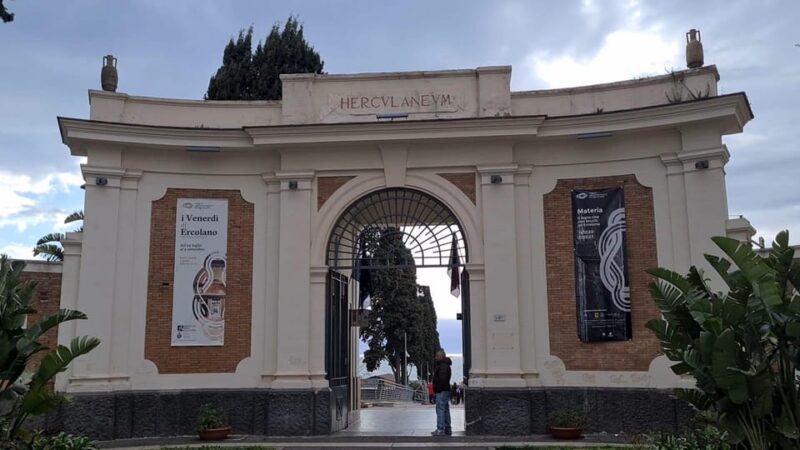 Pompeii & Herculaneum: Skip-the-line & App Audio Guide - The Practicalities of the Tour