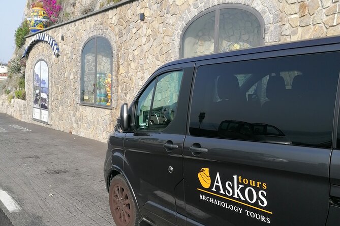 Pompeii Positano and Sorrento shared excursion with Pompeii skip the line entry - Exploring Sorrentos Main Square and Villa Comunale