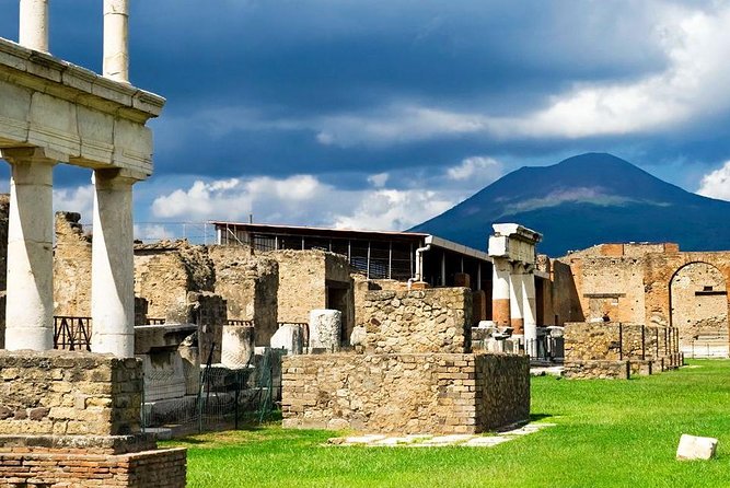 Pompeii Private Half-Day Tour from: Naples,Sorrento, Amalfi Coast - Who Should Choose This Pompeii Tour?