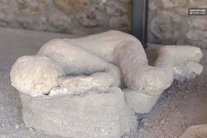 Pompeii Ruins 2-Hours Guided Tour and priority entry ticket - Who Should Consider This Tour?