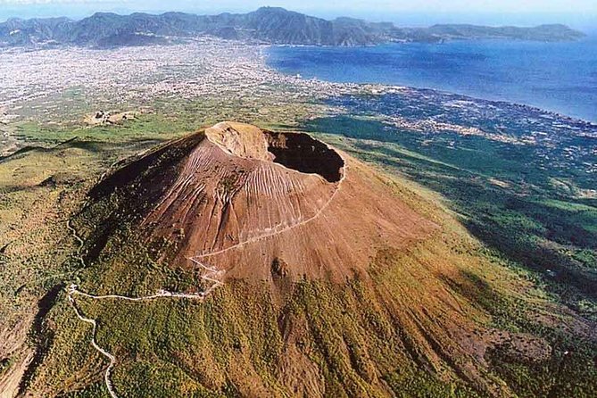 Pompeii Ruins & Wine Tasting with Lunch on Vesuvius with Private Transfer - Flexibility with Optional Add-Ons
