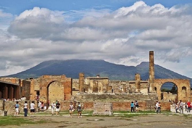 Pompeii Skip-the-Line Entry & Guided Tour of the Ruins - Starting at Pompeii’s Archaeological Park Entrance