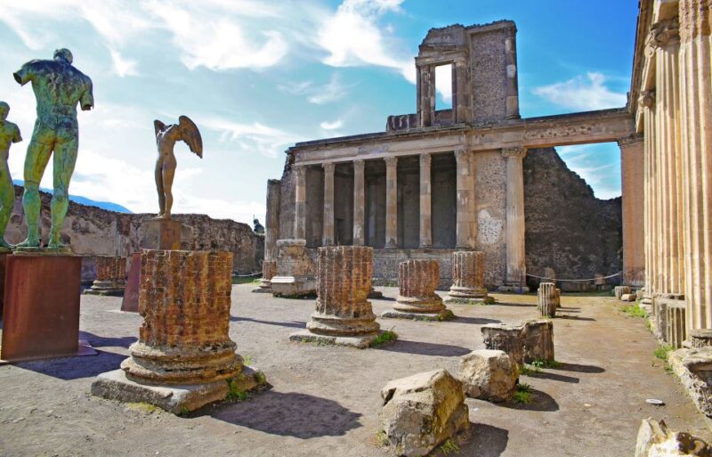 Pompeii: Skip-the-line-Ticket and Guided Tour - Exploring Pompeiis Main Attractions