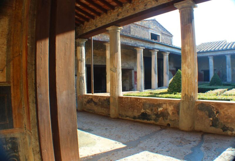 Pompeii: Skip-the-Line Tickets and Tour with Archaeologist - Managing Expectations for the Duration and Pacing