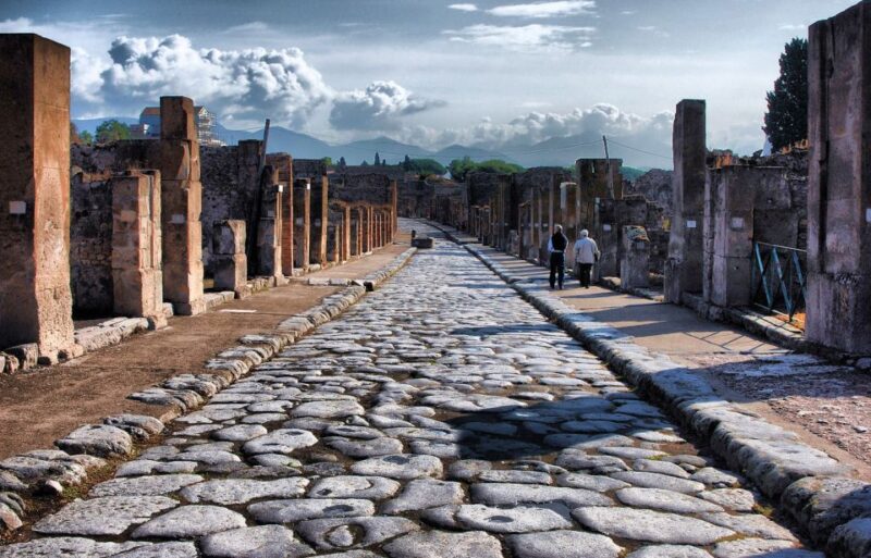 Pompeii Skip-the-Line Tour with Expert Archeological Guide - Visiting the Cameo Factory: Crafting Roman Jewelry