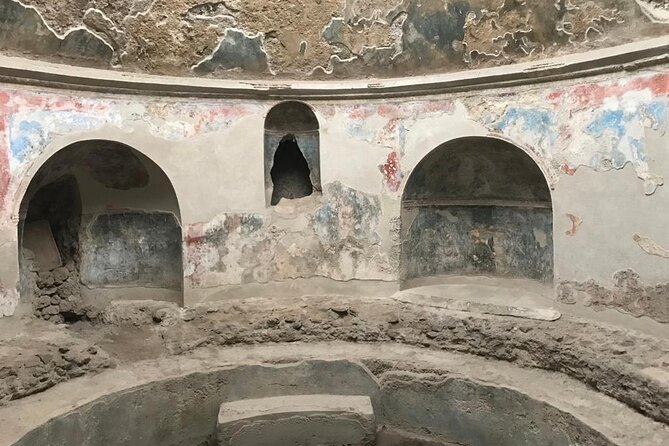 Pompeii - Small Group Tour (skip-the-line admission included) - The Guide: Knowledgeable and Personable