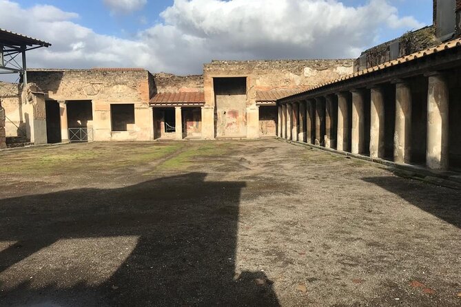 Pompeii - Small Group Tour (skip-the-line admission included) - Practical Tips and Considerations