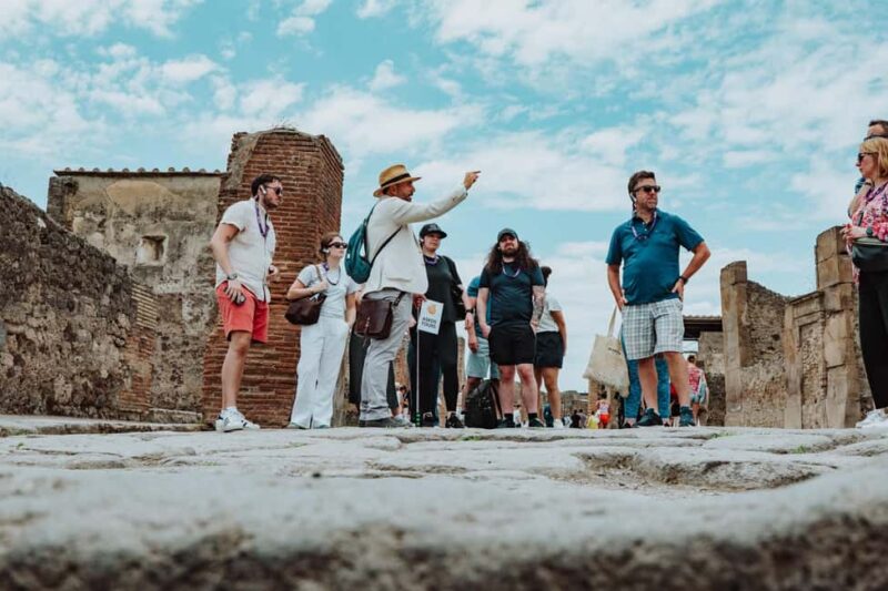 Pompeii small group tour with an Archaeologist for 15 people - Why Choose This Tour?