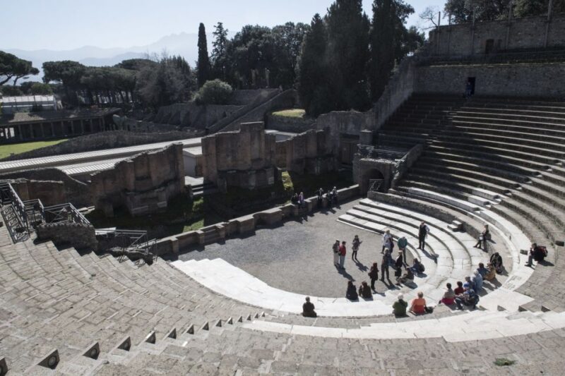 Pompeii: Small-Group Tour with Expert Archaeologist - Key Points