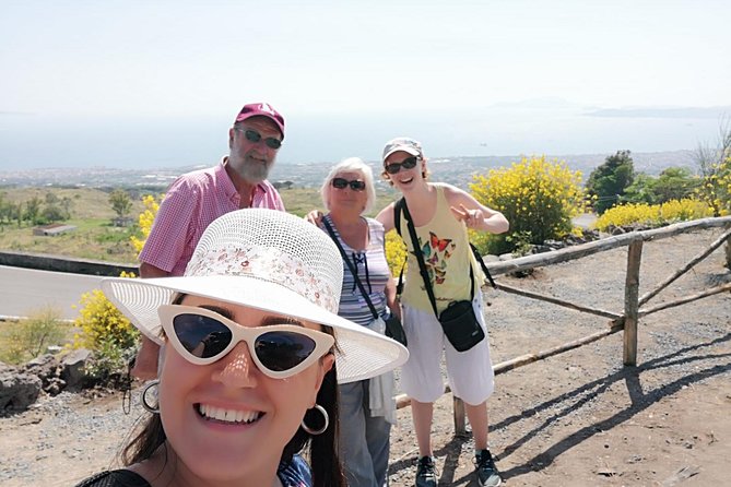Pompeii Tour from Naples: Skip-the-Line Entry + Guided Visit - Admiring the Villa dei Misteri and Its Vivid Frescoes