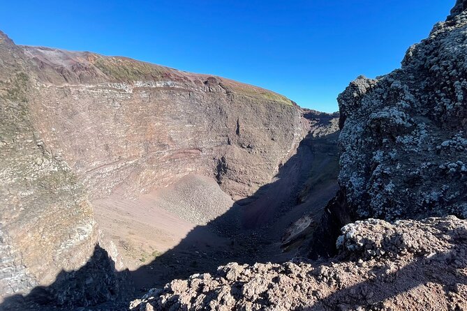 Pompeii, Vesuvius & wine tasting from Positano all inclusive - Ascending Mount Vesuvius for Stunning Views