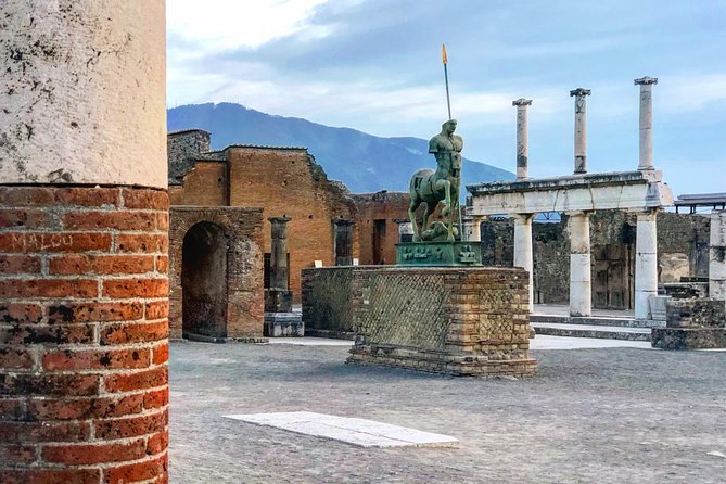 Pompeii & Vesuvius with Lunch & Wine Tasting from Positano - Wine Tasting and Lunch at Casa Setaro Winery