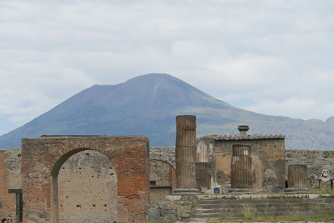 Pompeii Walking Tour: The Real History of the Ruins - Meeting Point and Accessibility in Pompeii