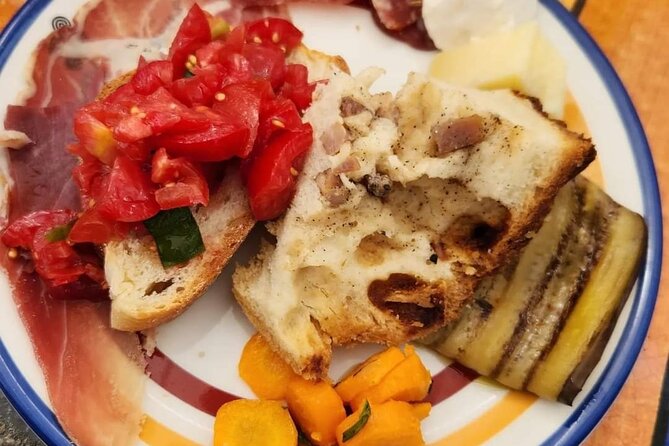 Pompeii & Wine Tasting: Private Day Tour from Naples - The Experience of a Private Guided Tour