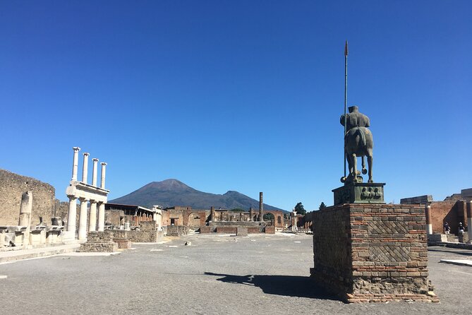Pompeii with an archaeologist, 3h detailed visit ... - Visiting Pompeii’s Most Important Buildings and Ruins