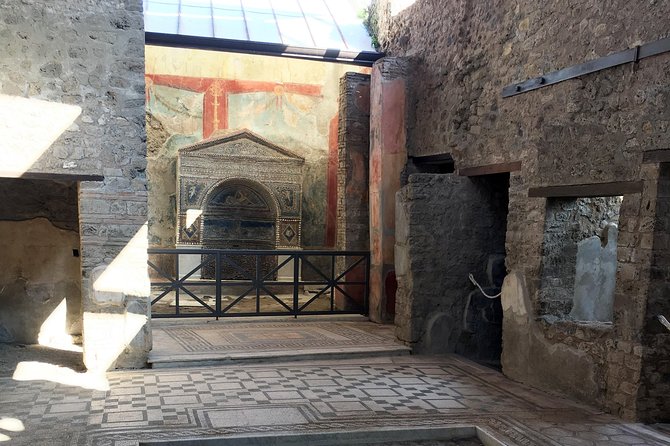 Pompeii with an archaeologist, 3h detailed visit ... - The Experience’s Timing and Light Conditions