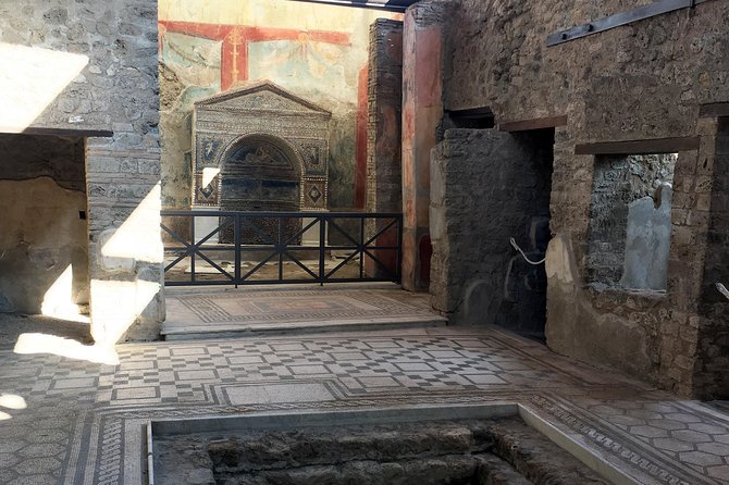 Pompeii with an archaeologist, small group!!! - Why Choose This Pompeii Tour?