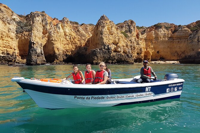Ponta da Piedade Grotto Tour in Lagos, Algarve - Navigating the Algarve Coastline with an Expert Captain