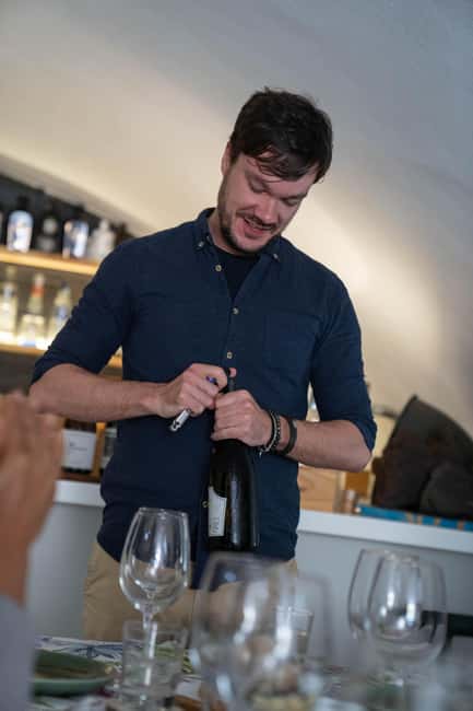 Ponta Delgada: Azorean Wines & Cheeses Pairing Experience - Key Points