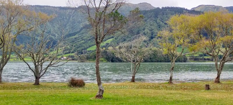 Ponta Delgada: Private Tour Sete Cidades Green e Blue Lakes - Key Points