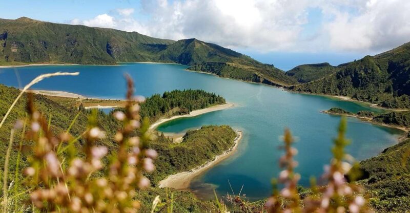 Ponta Delgada: Sete Cidades & Lagoa do Fogo Tour - Magnificent Views from Lagoa do Fogo and the Thermal Baths Experience