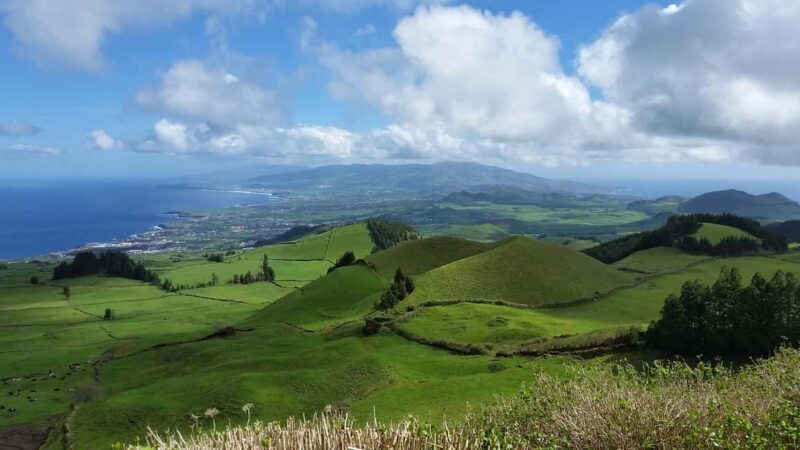 Ponta Delgada: Sete Cidades Volcano Lakes Shore Excursion - Key Points