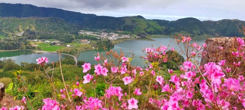 Ponta Delgada: Sete Cidades Volcano Lakes Shore Excursion - Vista do Rei: The Iconic Lookout Point