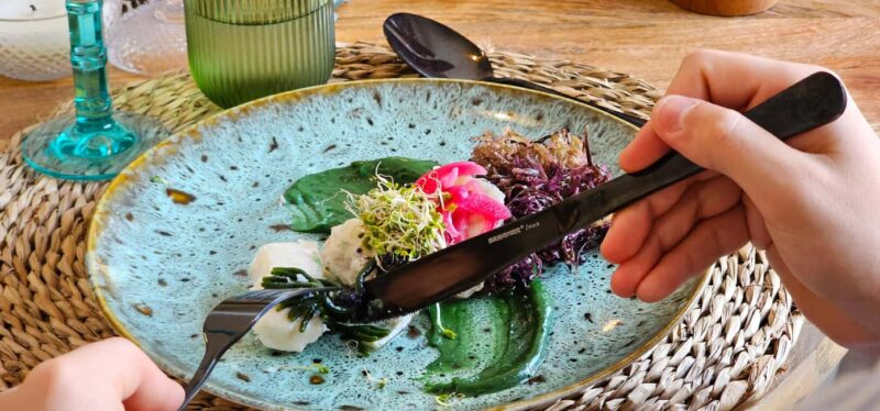 Pontevedra: "Un Mar de Tapas" Gastronomic Experience - Location: Central Spot in Pontevedra’s Fishing District