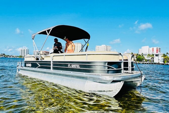 Pontoon Boat 26ft (12pp/115Hp) - Hollywood - FLL - SunBoat rental - Discover the Ease of Pontoon Boat Rentals in Hollywood, Florida