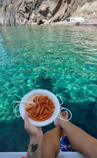 Ponza/Palmarola boat tour with lunch on board - Practical Details and Group Size