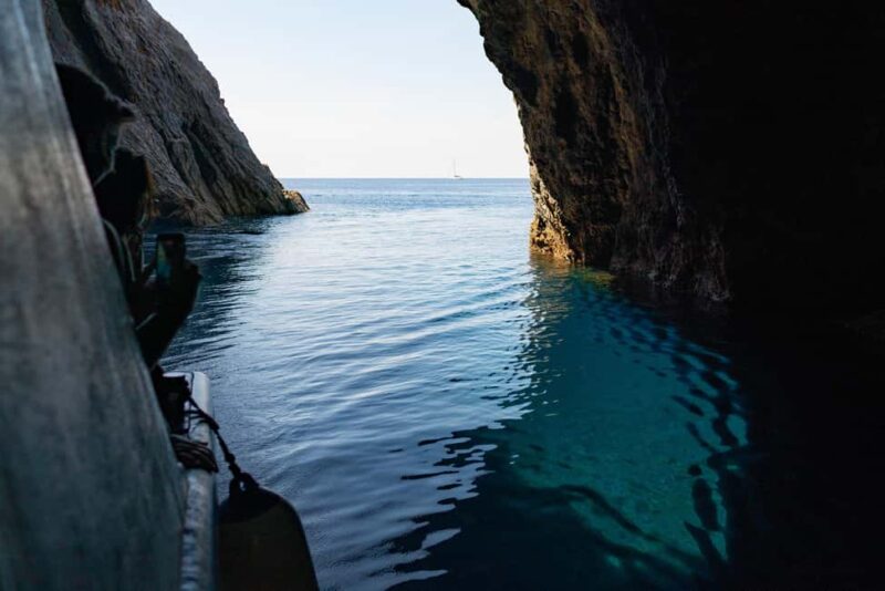 Ponza: Palmarola & Ponza Island Cruise with Swimming & Lunch - Ponza: Palmarola & Ponza Island Cruise with Swimming & Lunch – An Honest Wrap-up