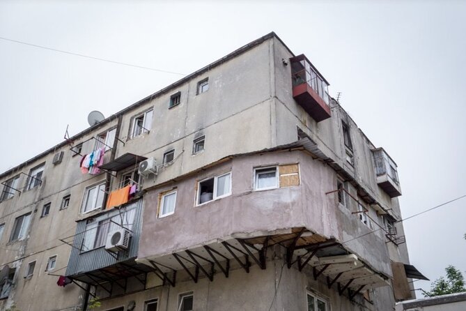 Poor Neighborhoods, Prison and Gypsy Castles - Private Tour - Key Points