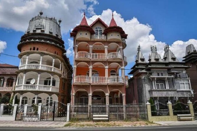 Poor Neighborhoods, Prison and Gypsy Castles - Private Tour - Practical Details: Logistics and Accessibility