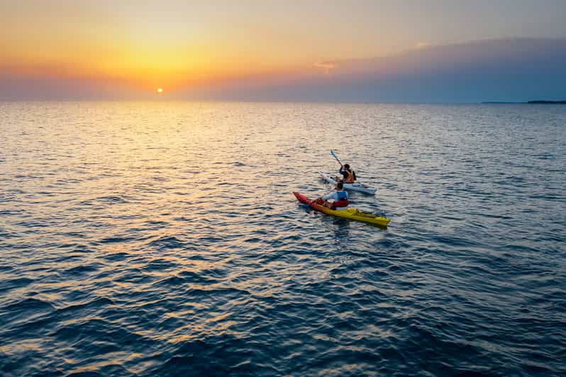 Pore: Sea Kayaking Sunset Tour - Key Points