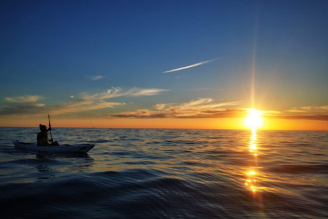 Pore sunset sea kayaking tour - Logistics and Convenience