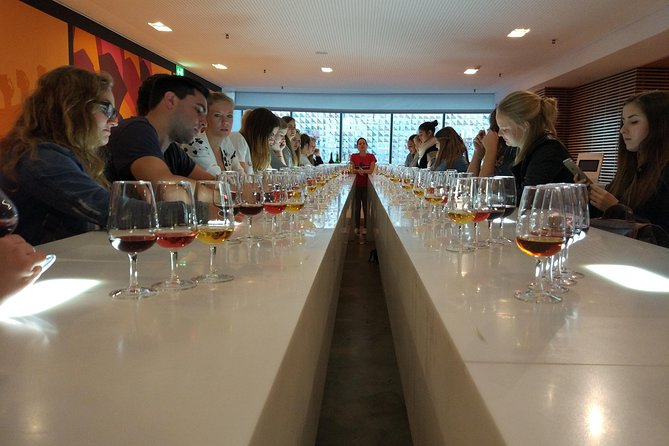 Port Wine Lodges Tour Including 7 Port Wine Tastings (English) - The Role of the Guide in Shaping the Experience