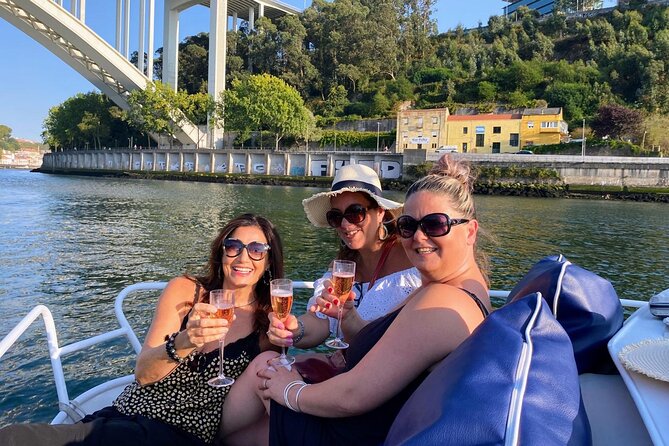 Port:Douro private cruiser (only for you) 6 bridges/sunset - Discover the Intimate Charm of the Douro Private Cruiser Tour in Porto