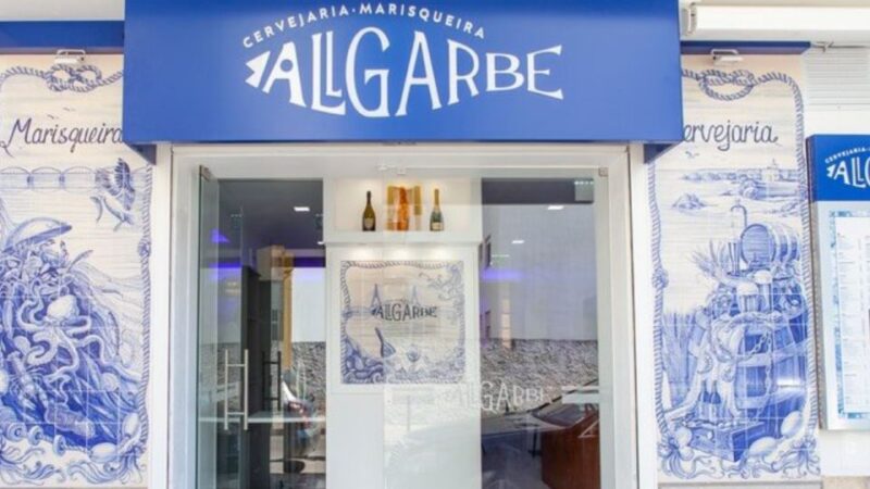 Portimão: Arabian Night Dance Show with Tapas and Wine - Practical Details: Meeting Point, Duration, and Flexibility