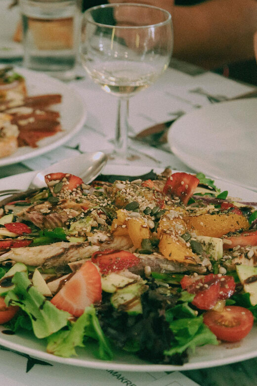 Portimão: Guided Local Food Tour - Finishing with a Sweet Local Delicacy