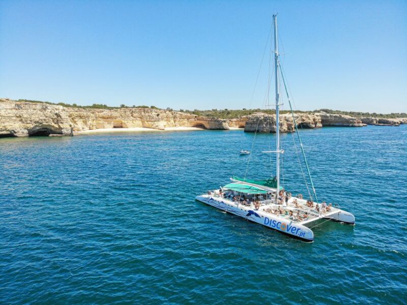 Portimão: Half-Day Catamaran Cruise to Benagil & Carvoeiro - The Experience of the Guides and Crew