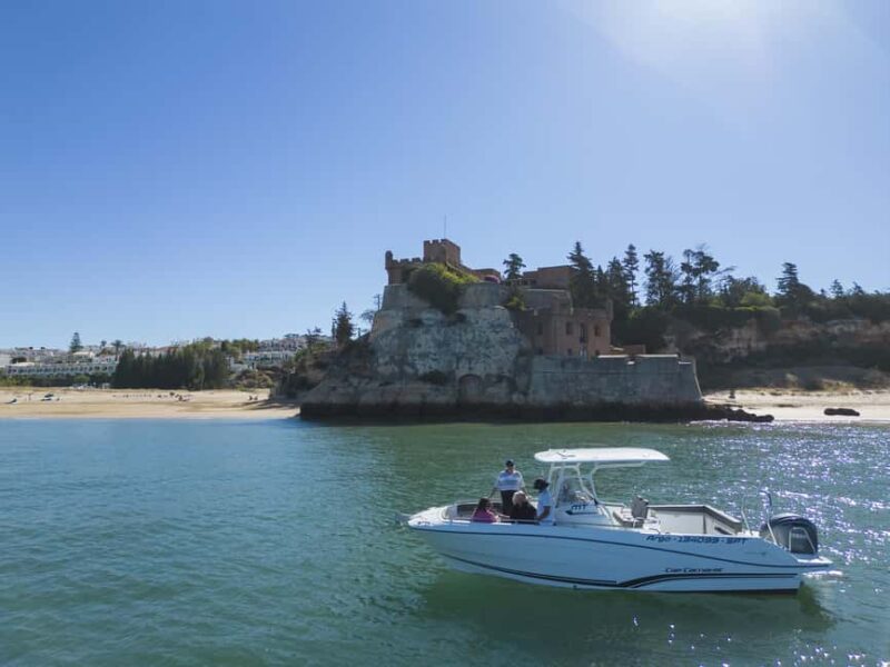 Portimão: Luxury Motorboat Early Bird Caves Trip - The Experience of a Quiet, Uncrowded Sea Cave Journey