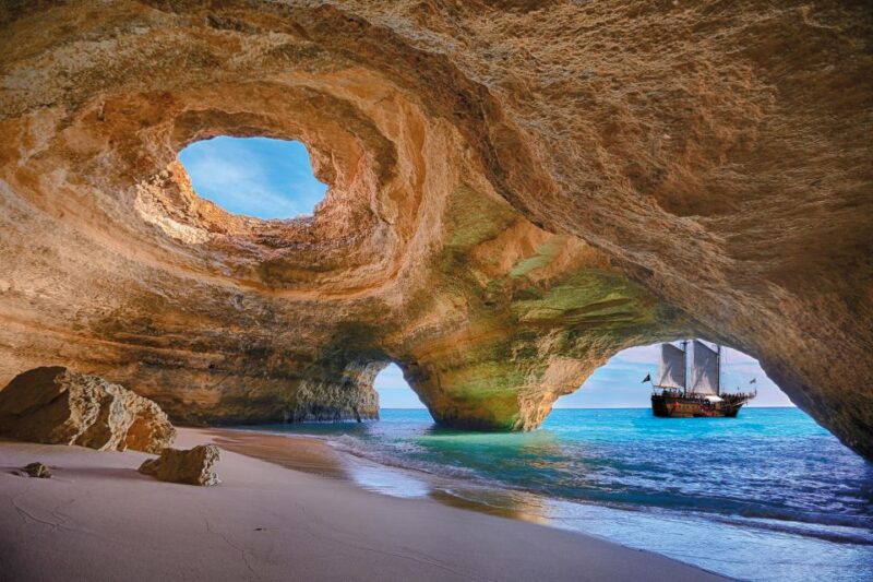 Portimão: Pirate Ship Cave Cruise - Scenic Coastline and Notable Landmarks