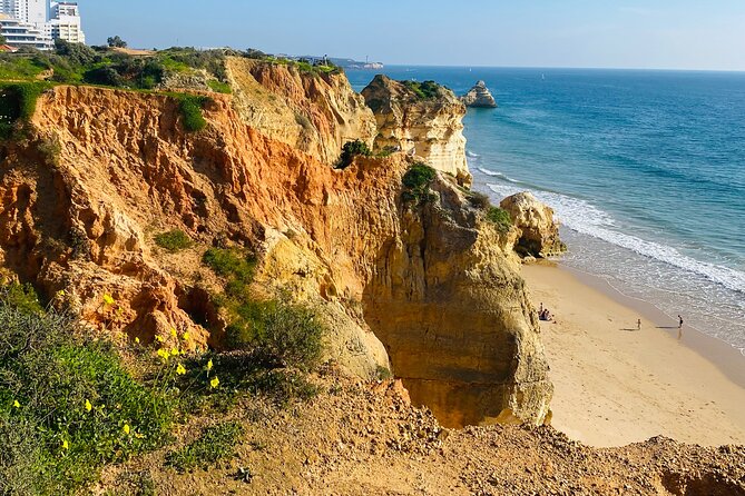 Portimão sightseeing guided tour on e-bikes - Panoramic Views from Praia da Rocha